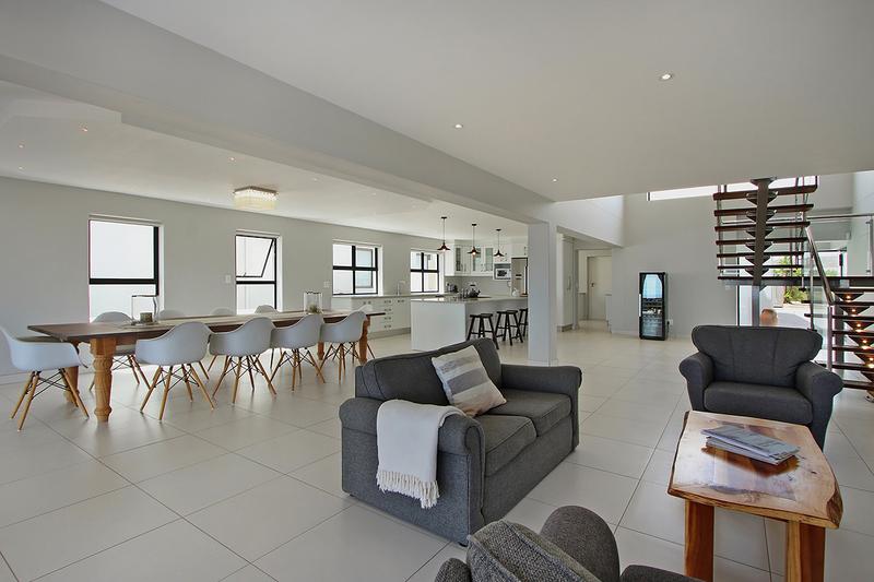 6 Bedroom Property for Sale in Golden Mile Western Cape